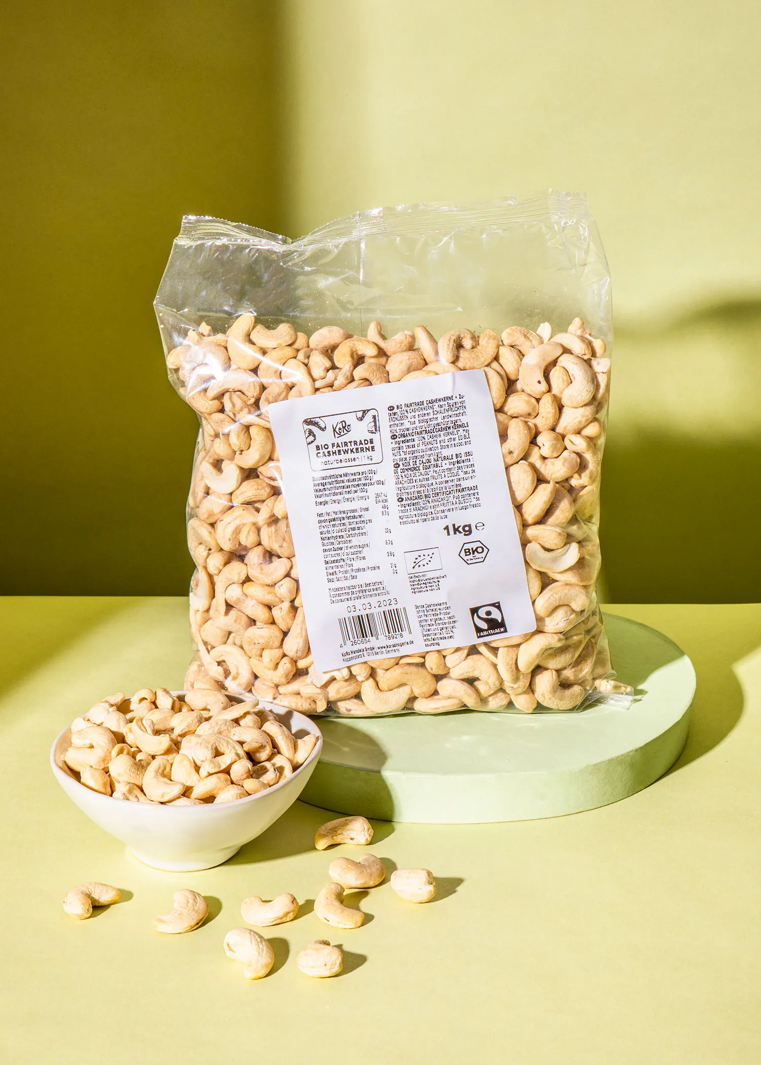 その他 加工食品 Nama Cashewnuts 1 kilo Buy Organic Fairtrade Cashews | KoRo